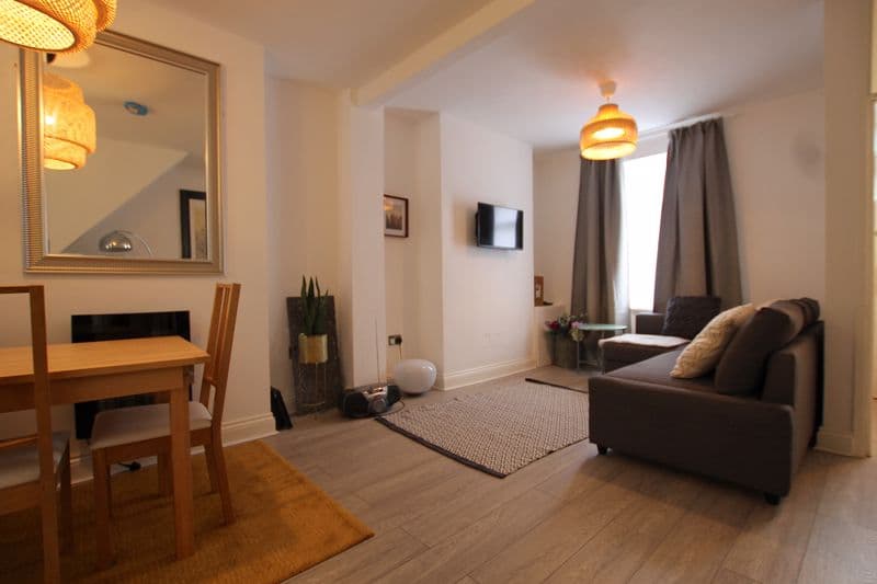 19 Orbit Street, Cardiff - Image 2