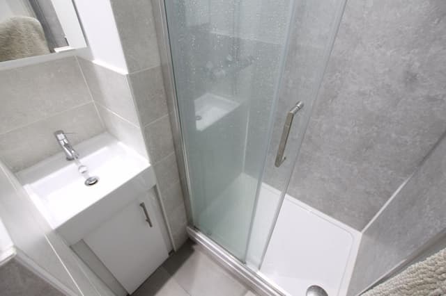 21 Parkfield Place, Cardiff - Image 9