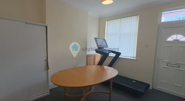 15 Wilmington Road, Leicester - Image 4