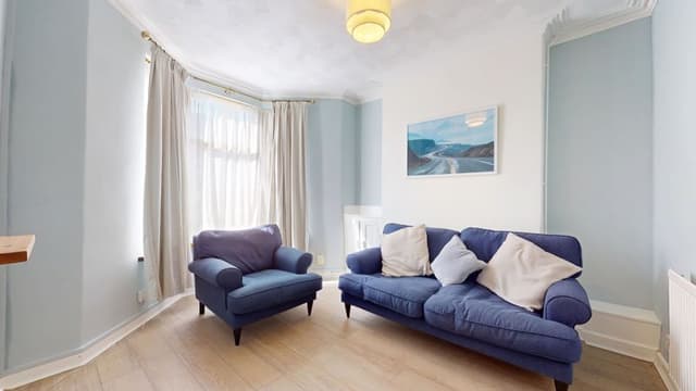 215 Moorland Road, Cardiff - Image 2