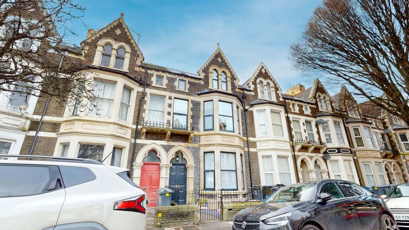 Flat 1, 29 Connaught Road, Cardiff - Image 1