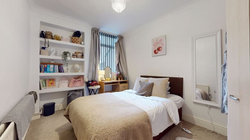 88 Dogfield Street, Cardiff - Image 4