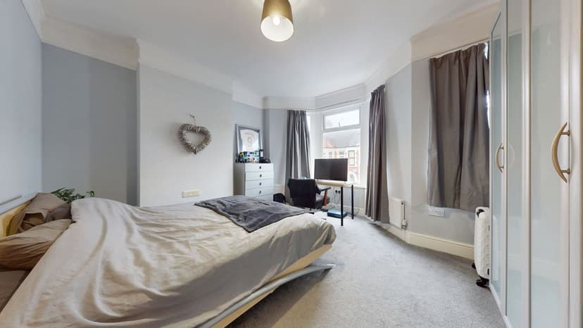 88 Dogfield Street, Cardiff - Image 5