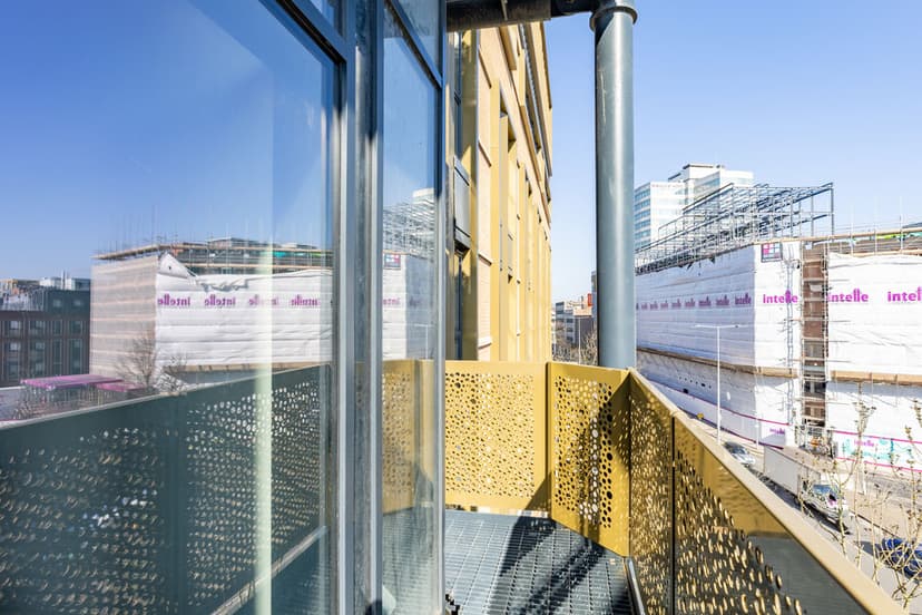 F11 Fitzalan Road, Cardiff - Image 6