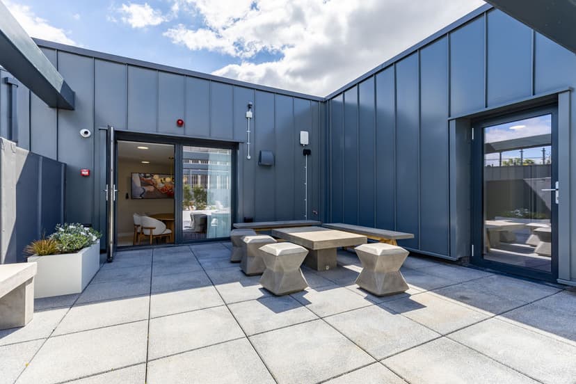 F12 Fitzalan Road, Cardiff - Image 11