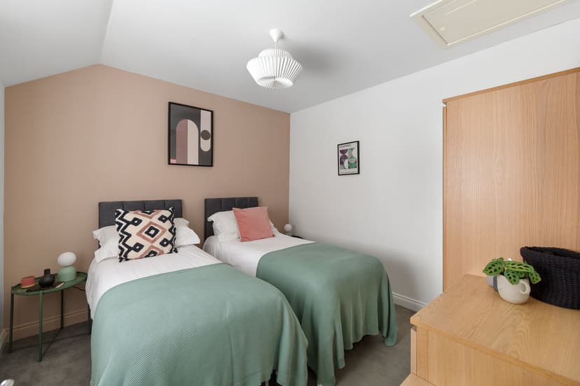 Flat 1, 88  Albany Road, Cardiff - Image 6