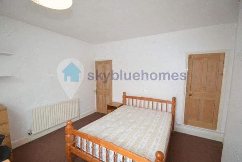 7 Churchill Street, Leicester - Image 3