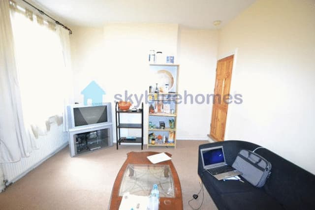 13 Rawson Street, Leicester - Image 3