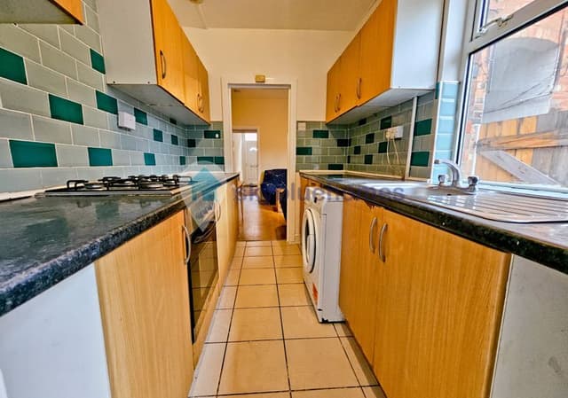 44 Hamilton Street, Leicester - Image 3