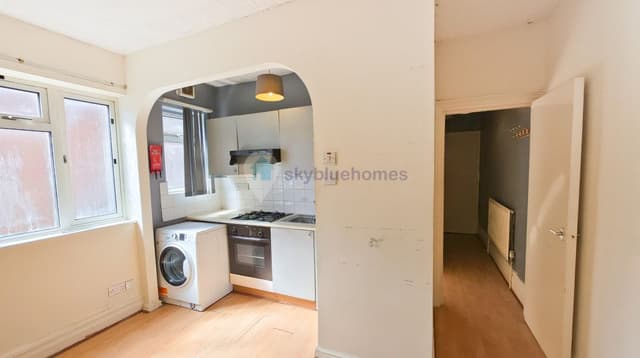 Flat 2, 6 Saffron Road, Wigston - Image 8