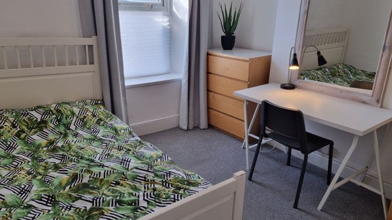 20 Augusta Street, Cardiff - Image 6