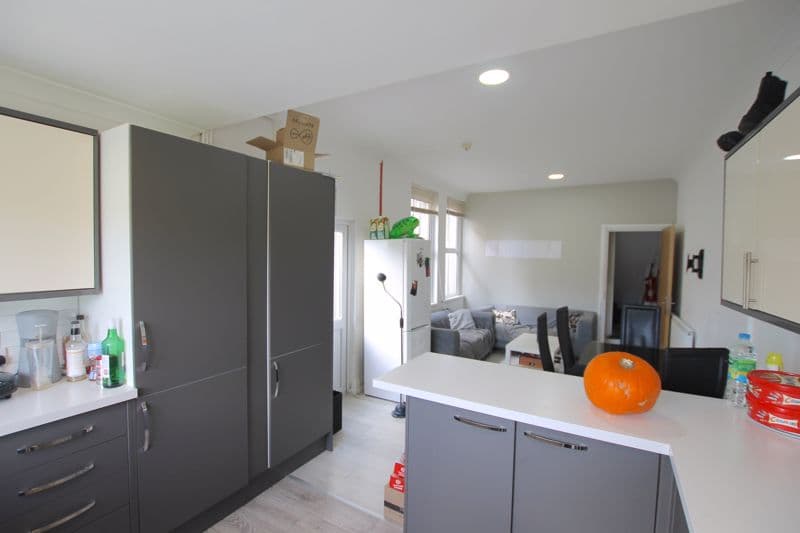 25 Pentyrch Street, Cardiff - Image 2