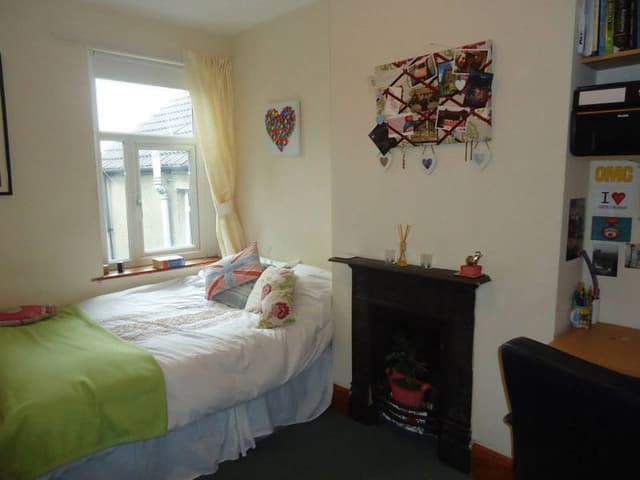 34 Malefant Street, Cardiff - Image 5