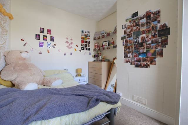 108 Harriet Street, Cardiff - Image 5