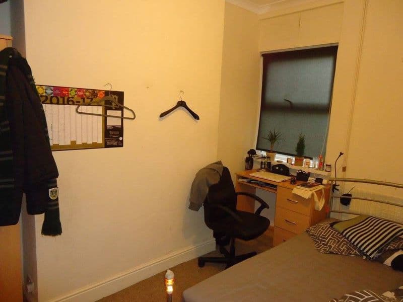 79 Dogfield Street, Cardiff - Image 9