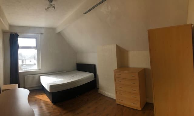 125 Lisvane Street, Cardiff - Image 11