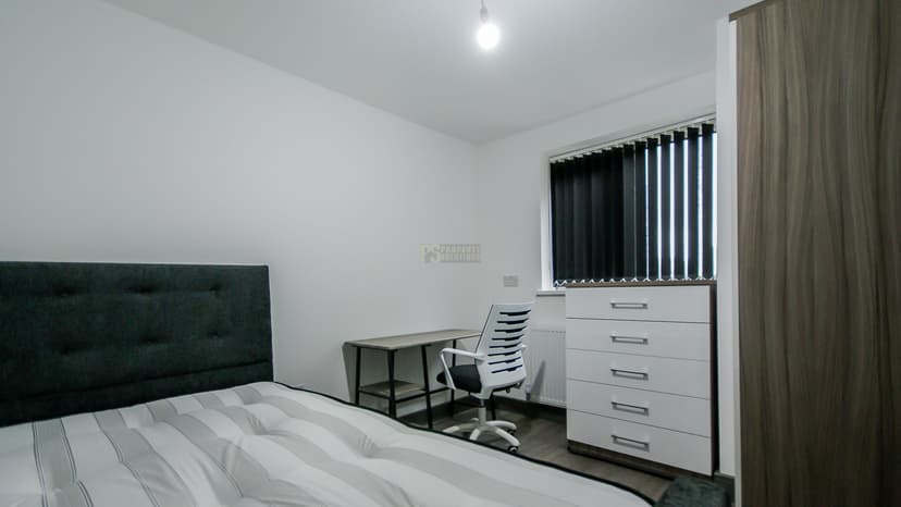 79 Bloomsbury Walk - Image 6
