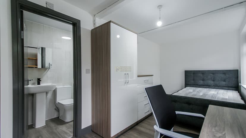79 Bloomsbury Walk - Image 7