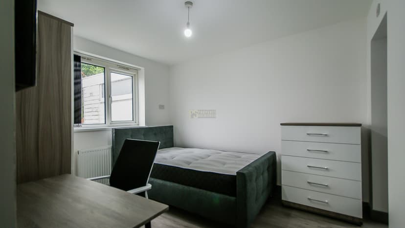 79 Bloomsbury Walk - Image 8