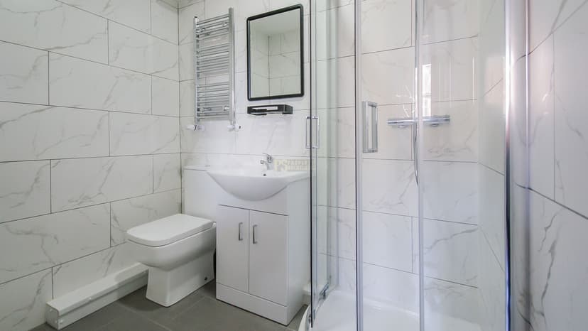 Flat 3 674 Bristol Road - Image 4