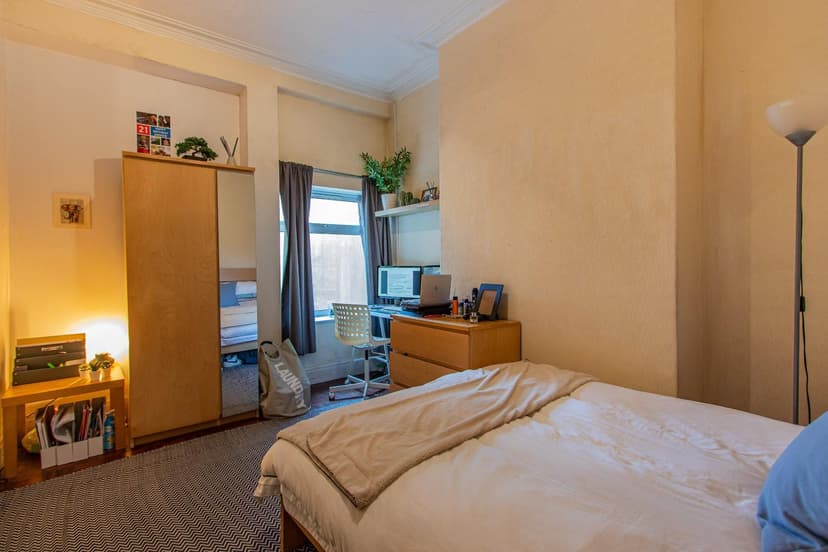 151 Whitchurch Road - Image 9