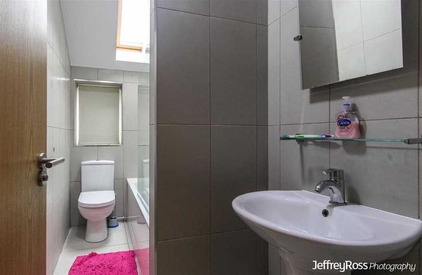 2, 187 Richmond Road - Image 5