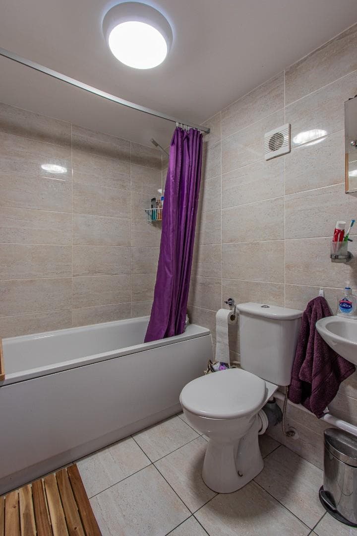 1, 88 Richmond Road - Image 9