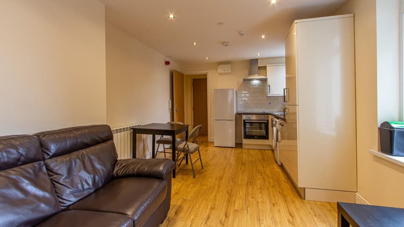 1B Glynrhondda Street - Image 1