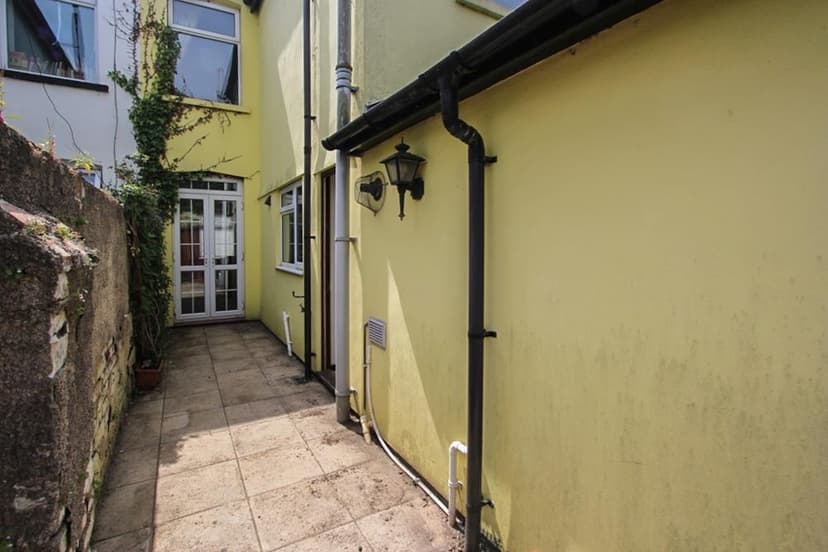 62 Gelligaer Street - Image 10