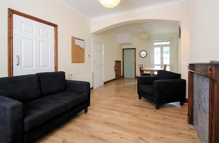62 Gelligaer Street - Image 1