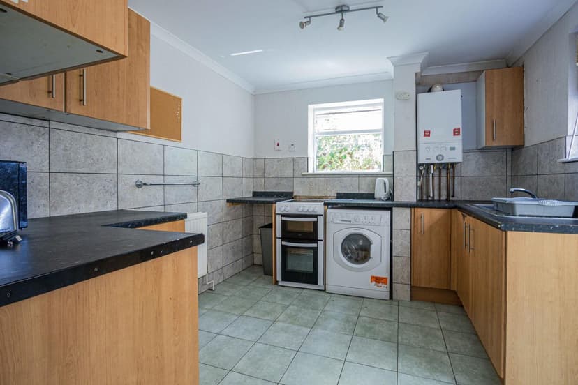 100 Malefant Street - Image 2