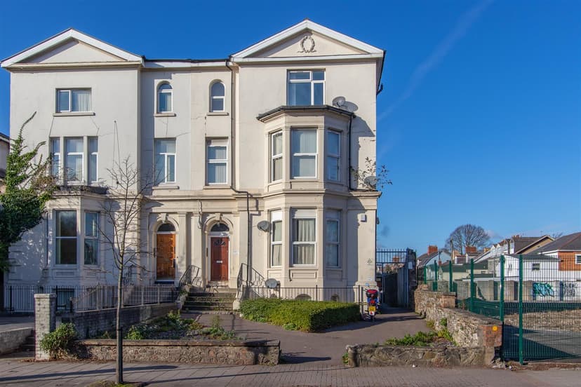 4, 177A Newport Road - Image 8