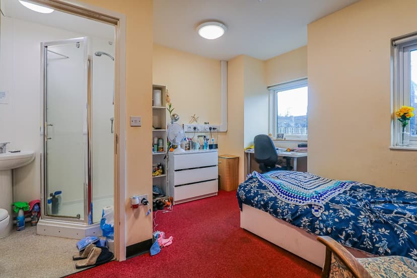 Room F06, St Cheresie, Newman Hall Colum Road - Image 11
