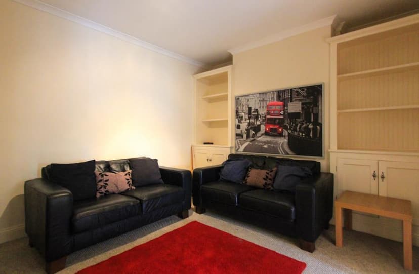 15 Blackweir Terrace - Image 4