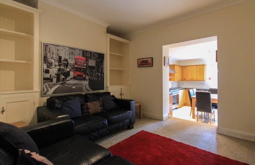 15 Blackweir Terrace - Image 3