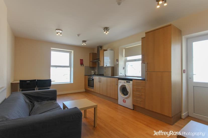 2, 185 Richmond Road - Image 12