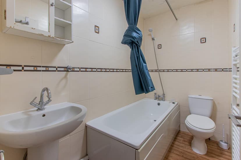 5, 11 Northcote Street - Image 5