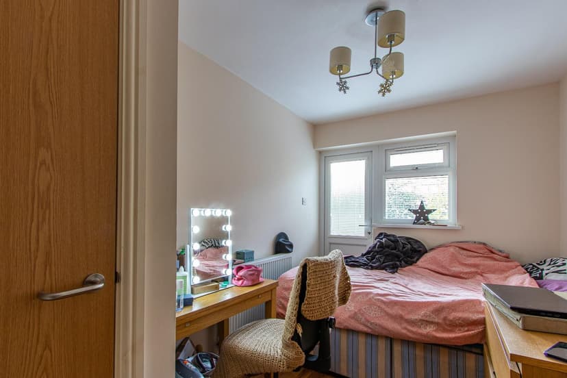 3, 11 Richmond Crescent - Image 3