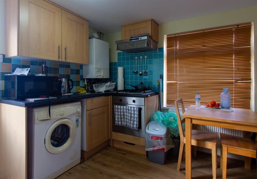 5, 27 Minister Street - Image 2