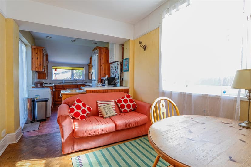 10 Windermere Avenue - Image 3