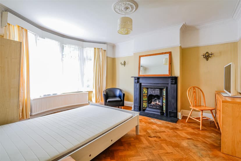 10 Windermere Avenue - Image 7