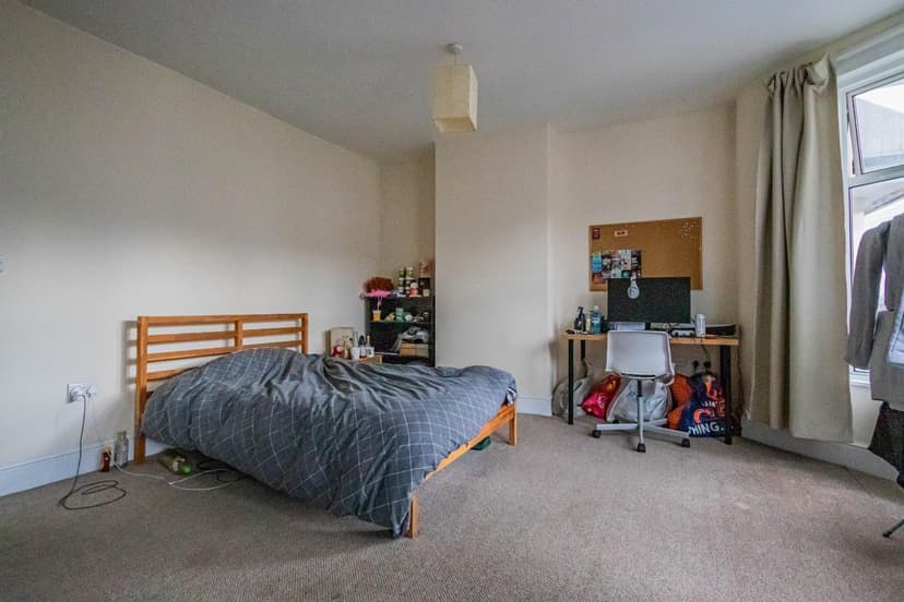 15 Beverley Road - Image 8