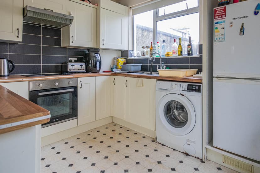 15 Beverley Road - Image 13