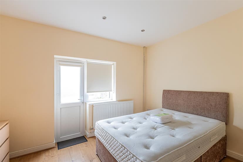 1, 274 North Road - Image 6