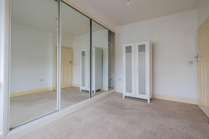 30 Elberton Road - Image 11