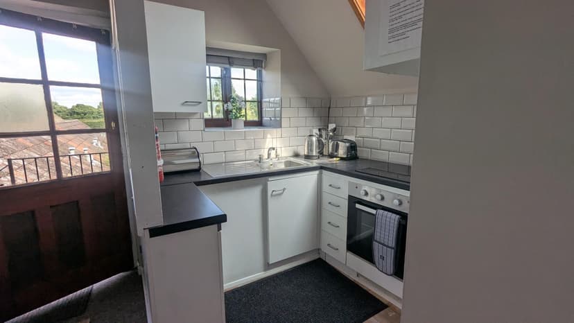 Bungalow 9, Pool Farm Wotton Road - Image 1