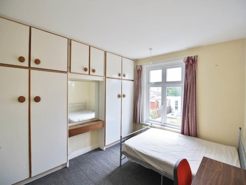 7 Ninth Avenue - Image 7