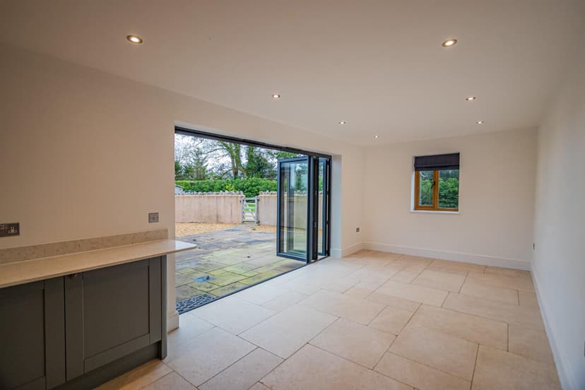 Shippenhays, Pine Farm Wrington Hill - Image 9