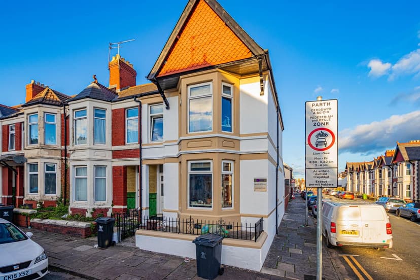 10 Brithdir Street - Image 1