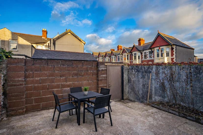 10 Brithdir Street - Image 16